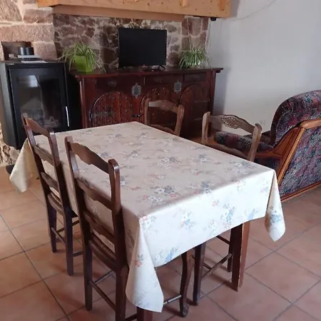 Plein pied dans maison de caractère Montjaux Esterno foto